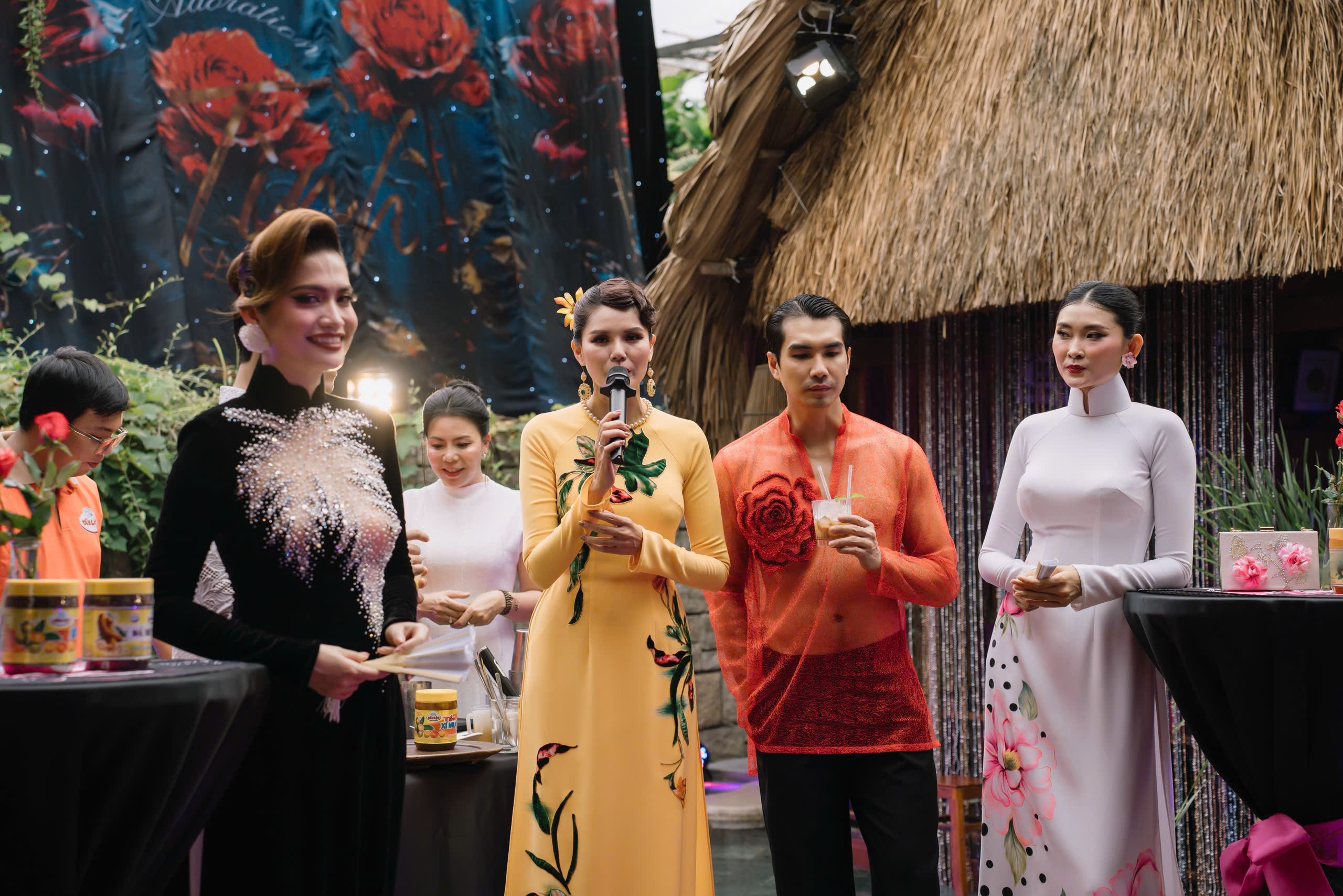 ĐỒNG HÀNH CÙNG CÁC SỰ KIỆN NTK ÁO DÀI ĐINH VĂN THƠ